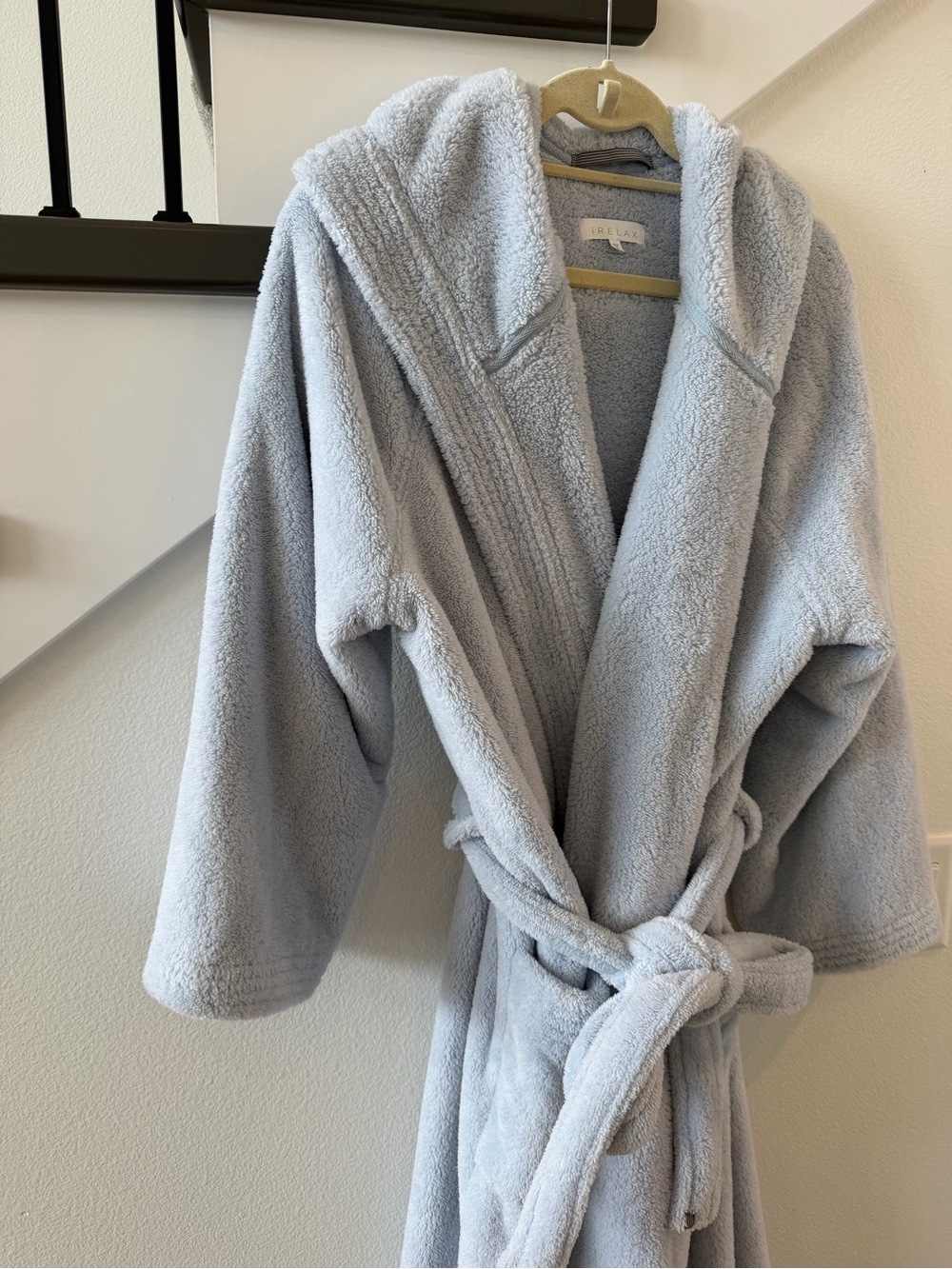 iRelax Plush Light Blue Hooded Bathrobe - Picture 3 of 5